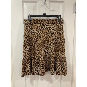 Leopard print mid skirt for girls size M. From Secret Charm 🐆